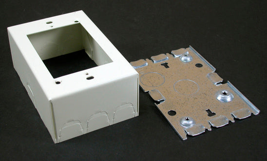 5745WH | 500® and 700® Series Combination Switch and Receptacle Box Fitting Series