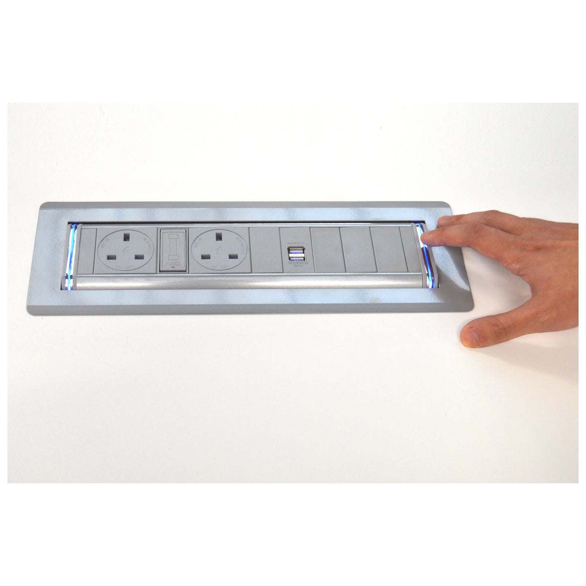 LH-VLAKT | LundHalsey Visionline Kontrol Touch Desktop Power Series
