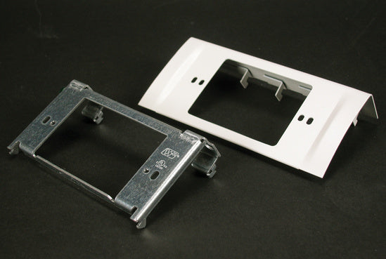 DS4047C-DG | DS4000 Single Channel NEMA Device Plate Fitting Series