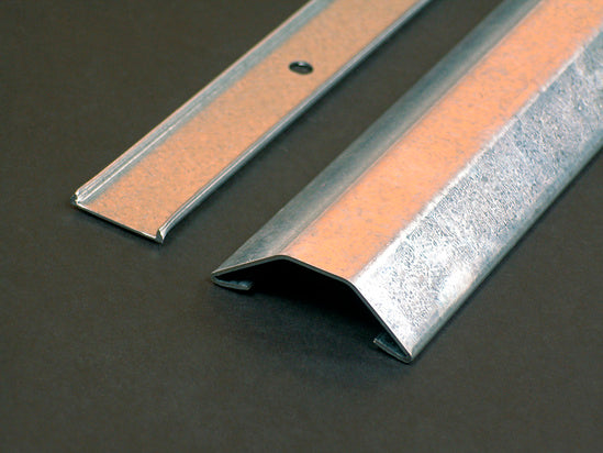 2600-10 | 2600 Series Overfloor Raceway Base and Cover Series