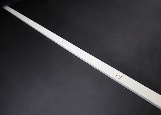 V24GBA618 | V24GB Steel Plugmold Multioutlet Strip Series