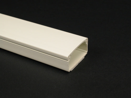 PN05L10V | Eclipse™ PN05 Latching Raceway Fitting Series