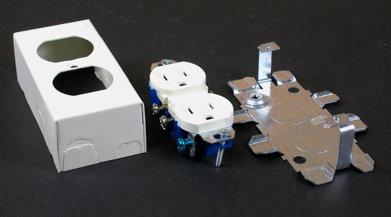 V57243G | 500 and 700 Series 15A 125V Duplex Grounding Receptacle NEMA 5-15R and Box Fitting Series